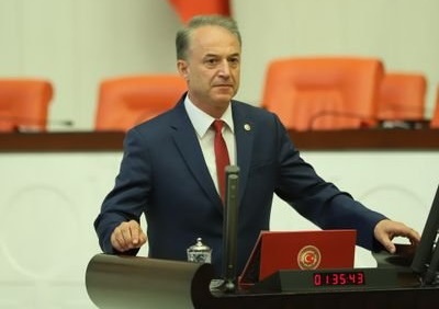 Vatandaş Evine Götürecek Ekmek Bulamıyorken, Mütaahhitlerinize Para Akıtıyorsunuz!