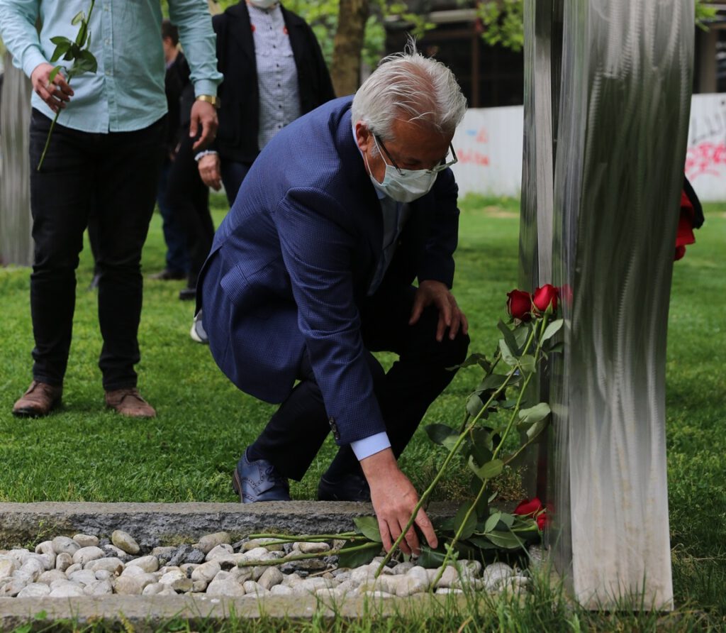 Üç fidan 49 yıl sonra unutulmadı