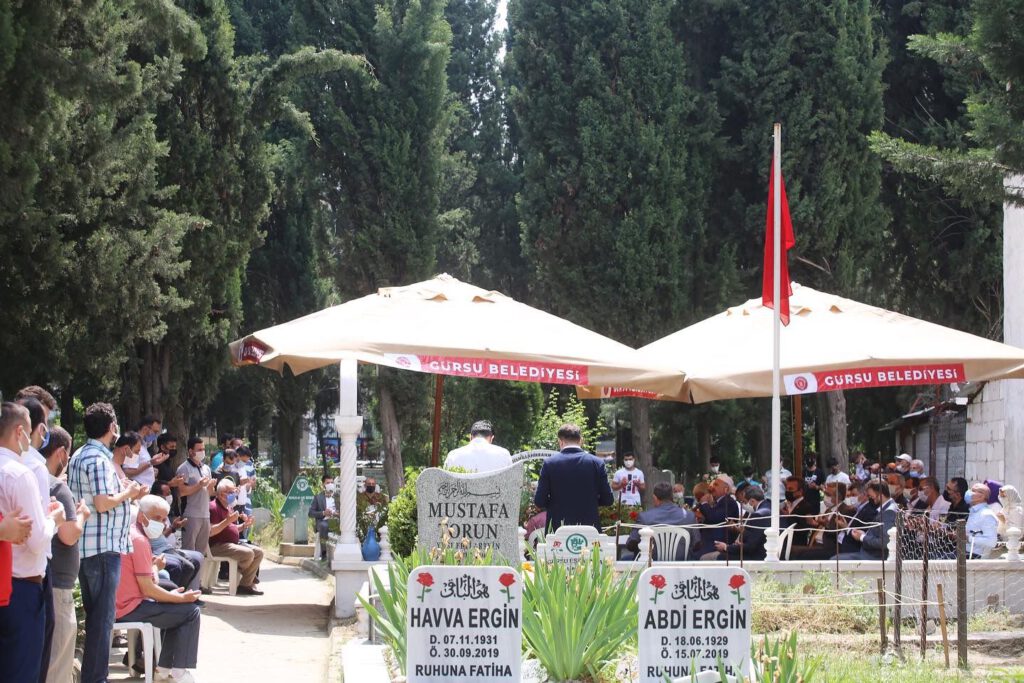 ŞEHİT BAŞKAN CÜNEYT YILDIZ ANILDI