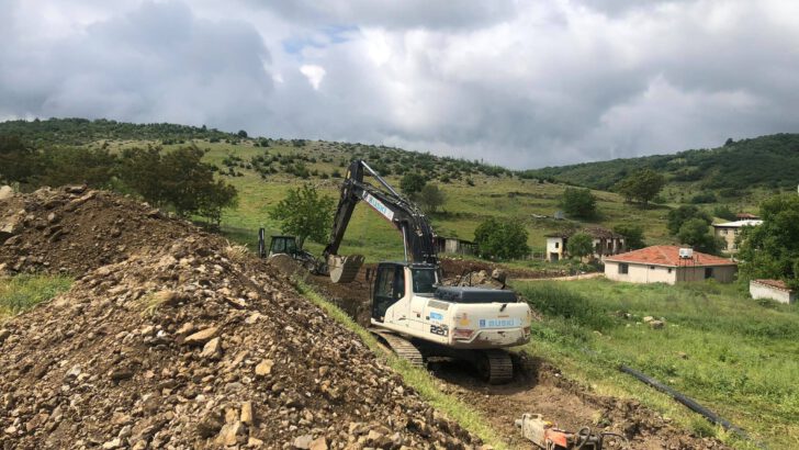 BUSKİ; Yukarı Marmaracık’ta “Mahkeme Kararını” Takmıyor! İsale Hattı Çalışmalarına Devam Ediyor