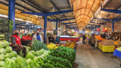 Pazarcılar Odası’nın Çağrısı, Marketlerin Geri Adımı… Bursalı Siyasilerden Net Mesaj; Pazarlar Açık Kalsın, Garibanın Tenceresi Kaynasın!