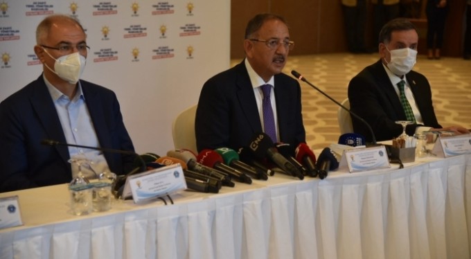 “İstanbul ve Ankara belediyeleri algı ile yönetiliyor”