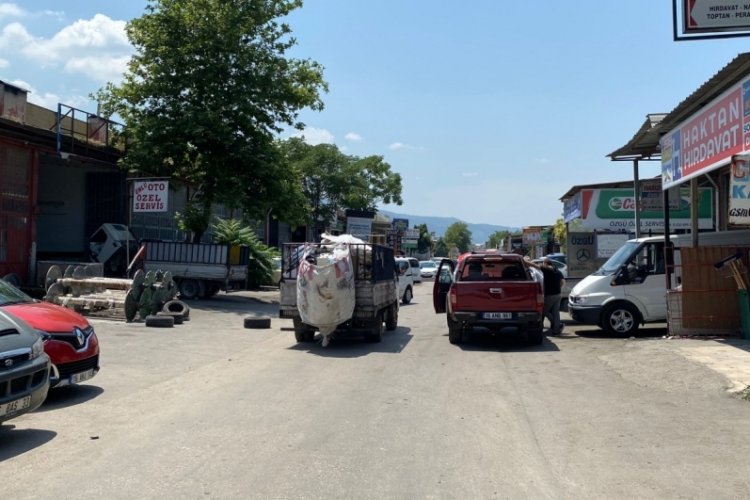 Otosansit esnafı dertli! ”Hırsızlar kol geziyor”