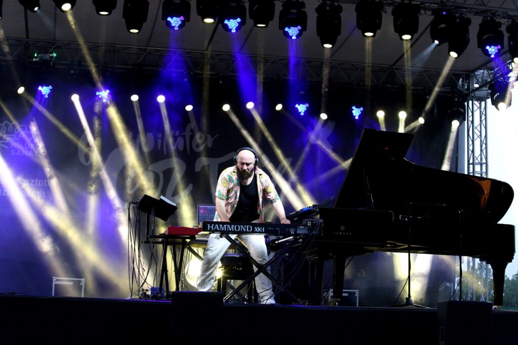 Çağrı Sertel’den müzik ziyafeti