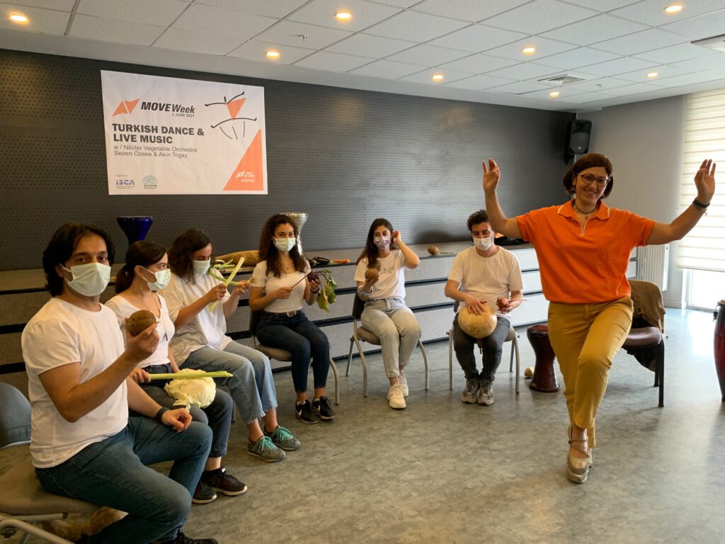 Sebze Orkestrası uluslararası etkinlikte performans sergiledi