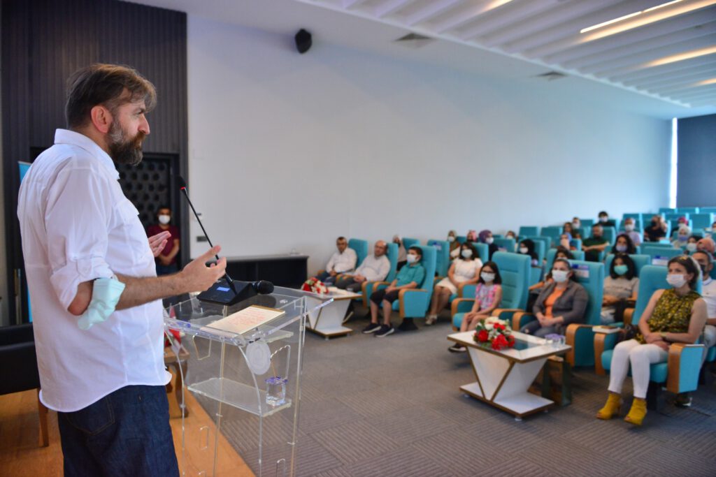 YILDIRIM MEDYA AKADEMİSİ İLK MEZUNLARINI VERDİ