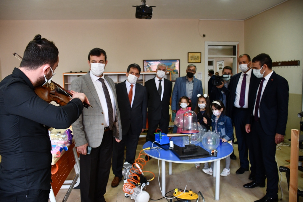 İZNİK’TE GELENEKTEN GELECEĞE AÇILAN KAPI