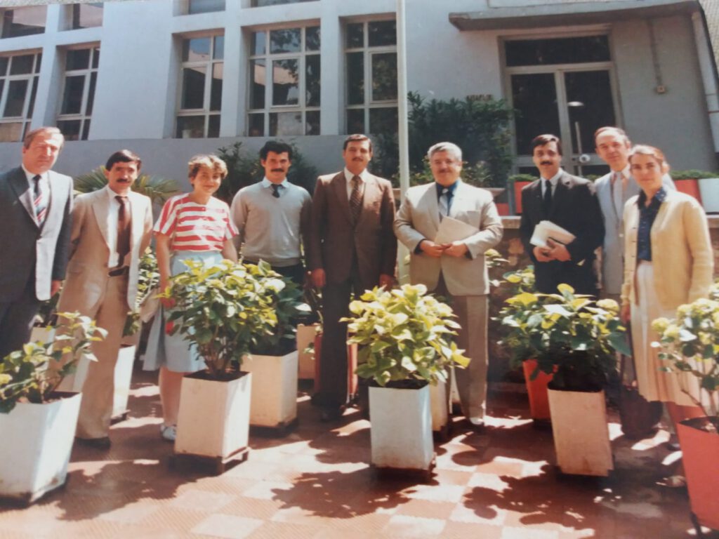 ÖZGÜN İMGELER  OZANI : KEMAL İMER