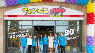 Toyzz Shop yaz boyunca uyguladığı kampanyalarla çocukların karne ve bayram coşkusunu ikiye katlıyor.