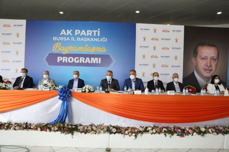Bu zorlu sürece rağmen birliğimizi ve beraberliği kaybetmememiz gereken bir dönemdeyiz