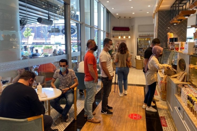 Bursa’da kafe ve restoran işletmecilerinden ‘aşı zorunluluğu’ çağrısı!