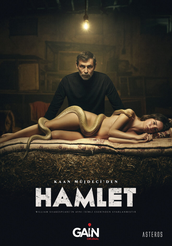 GAİN, DÜNYA DEVLERİYLE YARIŞIYOR: KAAN MÜJDECİ’NİN İLK DİZİSİ “HAMLET” AVRUPA’NIN EN BÜYÜK DİZİ FESTİVALİ SERIES MANIA’YA SEÇİLDİ!
