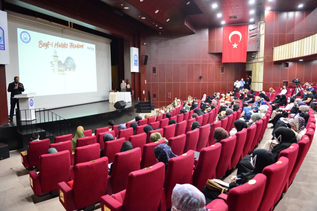 YILDIRIM BEYT-İ MAKDİS AKADEMİ BAŞLADI