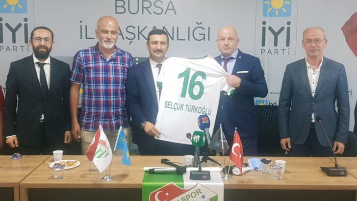 Bursaspor’dan İYİ’lere Ziyaret! Kombine Desteği….