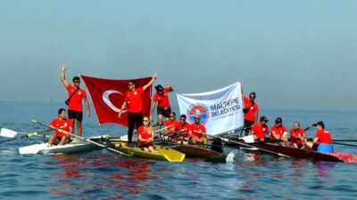 Maltepe Sahilde Özgürlüğe Kürek Çektiler