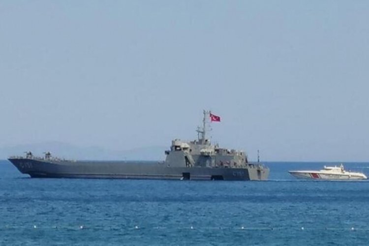 MSB, tahliyeye destek için 2 gemi gönderdi