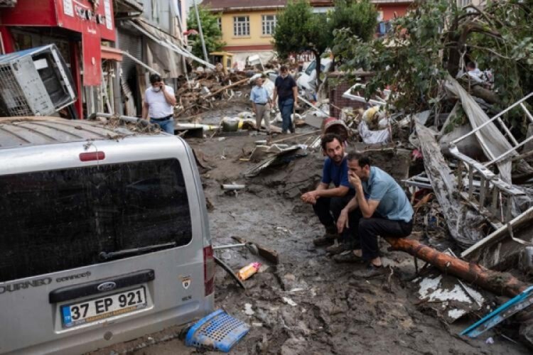Sel felaketinde hayatını kaybedenlerin sayısı yükseliyor!