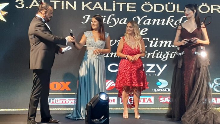 Hülya Yanıkdağ ve Hevin Cümsen farkı İle 3. Altın kalite ödül töreni yapıldı.
