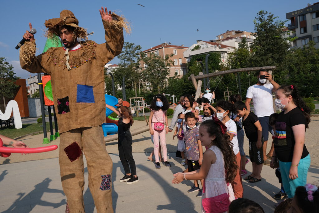 MALTEPE BELEDİYESİ’NDEN PANDEMİNİN ETKİLEDİĞİ SANATÇILARA BÜYÜK DESTEK
