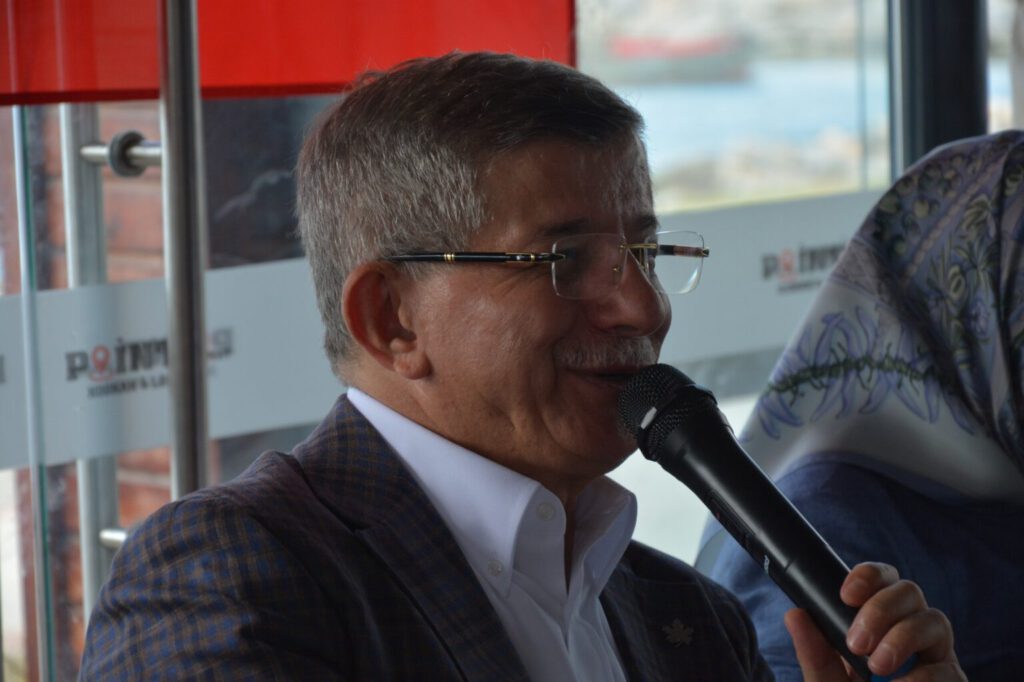 Türkiye’nin her yerinde esnafımızın , çiftçimizin hayatını zorlaştıran şartlar oluştu