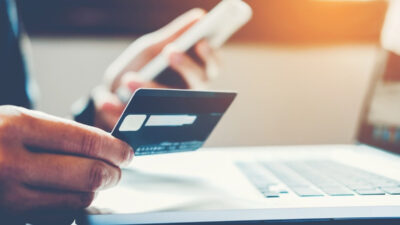 Kredi kartı başvuruları ilk altı ayda %100 arttı