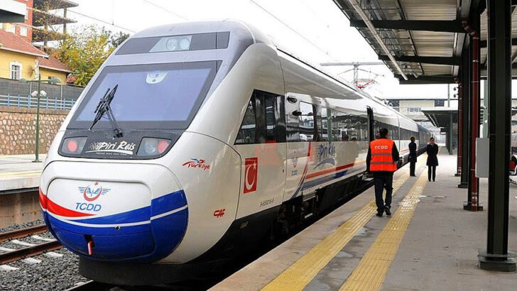 BURSA’NIN HIZLI TRENİ 2023’E DE YETİŞMEYECEK