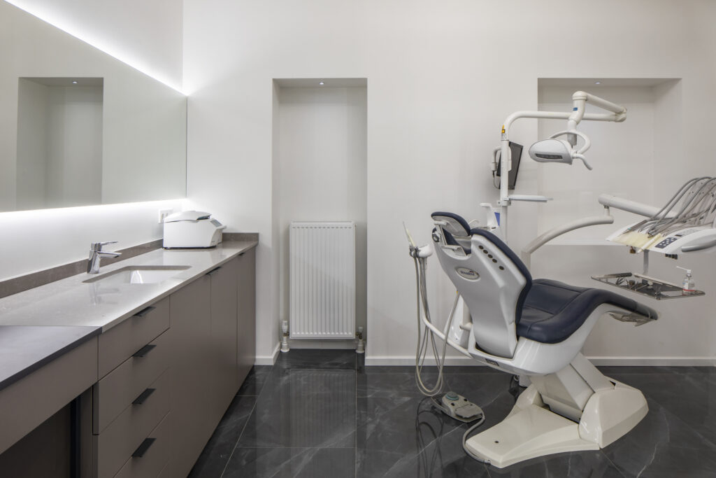 İpek Baycan Architects’ten Sade ve İddialı Bir Tasarım:  DURU DENTAL DİŞ POLİKLİNİĞİ