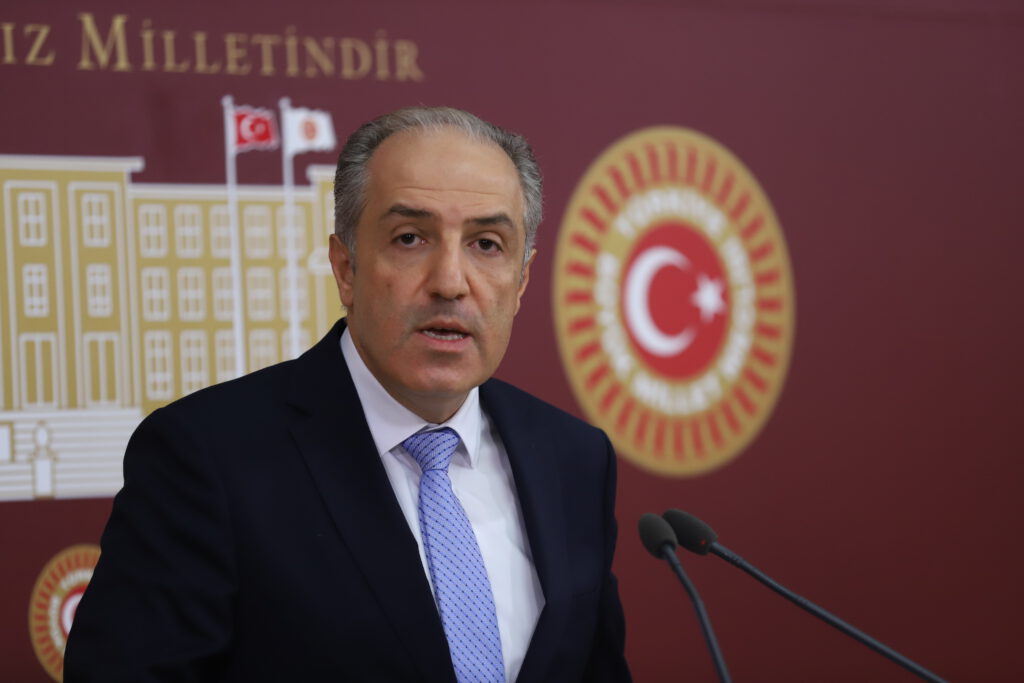‘İktidarın varlığı, insan haklarının yokluğuna bağlıdır’