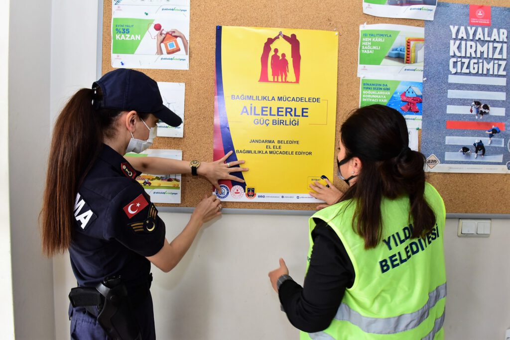 YILDIRIM, MADDE BAĞIMLILIĞINA KARŞI BİLİNÇLENDİRİLİYOR