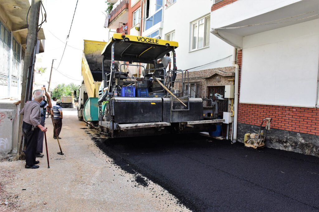 YILDIRIM’DA YOLLAR YENİLENİYOR