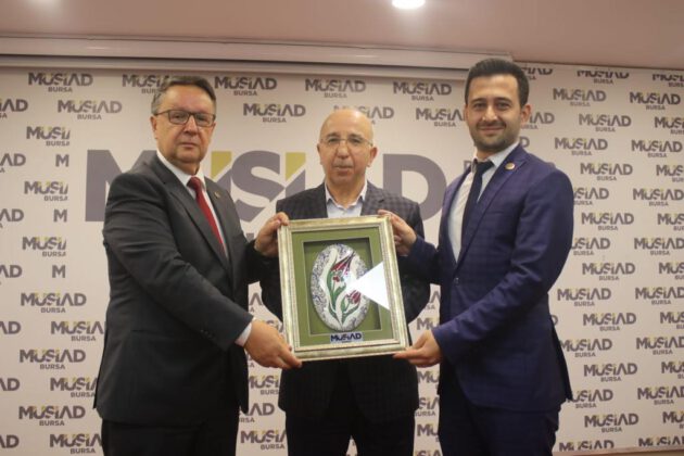 BÜYÜK BİRLİK PARTİSİNDEN MÜSİAD BURSA ŞUBESİNİ ZİYARET…