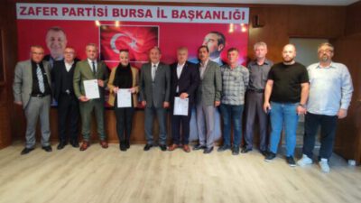 Zafer Partisi’nin Bursa’daki kurucu il yönetiminin A-Takımı sahaya iniyor!