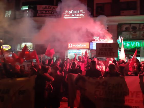 Bilinmelidir ki Cumhuriyet çağdaşlıktır, Cumhuriyet özgürlüktür, demokrasidir, bağımsızlıktır