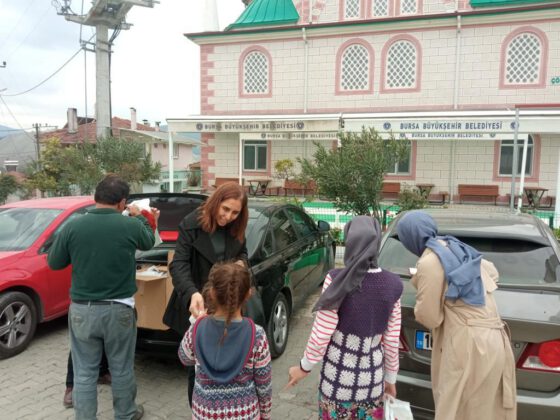 DEVA Partisi Bursa İl Başkanlığı’ndan Yardım Eli