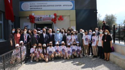 Büyükşehir Belediyesi Zafer Atıcılar Ortaokulu’nda TÜBİTAK 4006 Bilim Fuarı düzenlendi