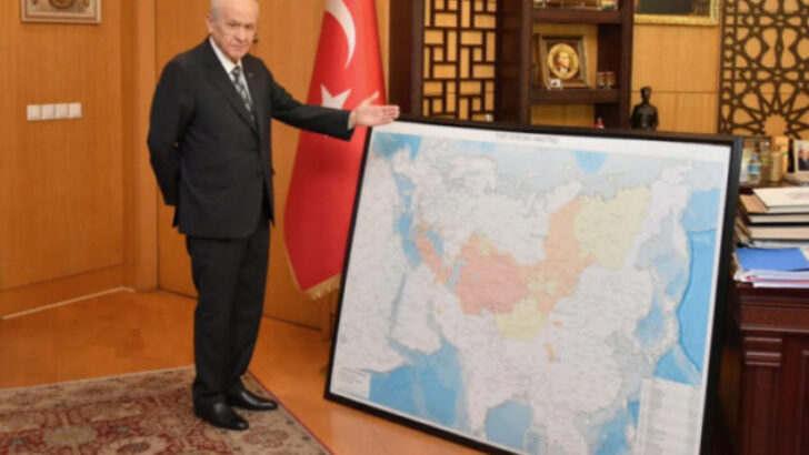 Bahçeli tasarlayıp çizdirdi: Türk Dünyası Haritası