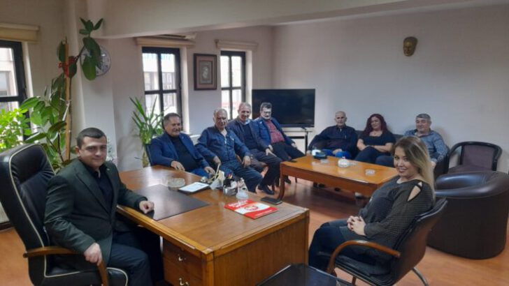 Demokrat Kadınlardan “Şahin” Çıkış!