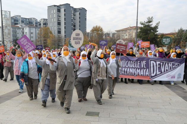 Nilüferli kadınlar şiddete karşı haykırdı