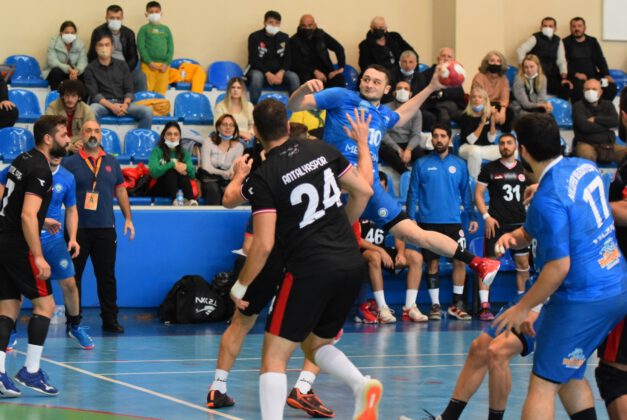 Nilüfer Belediyespor’da galibiyet sevinci