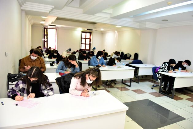 GENÇLERE ‘YKS’ DESTEĞİ
