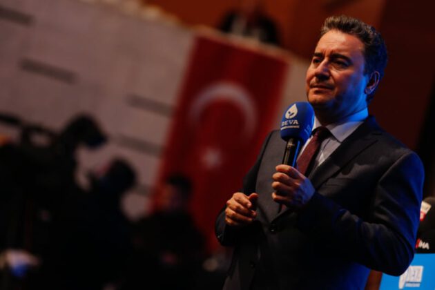 ‘Dar kalıpların hepsini kırıp atacağız’