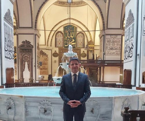 Ulu Cami Bursa’nın Ayasofya’sıdır. Bütün Camilerin Ulusudur Bölgeyi Tekrar Gün Yüzüne Çıkartan Bakanlık ve Büyükşehir Yönetimine Teşekkür Ederiz