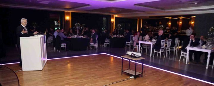 Başkan Erdem’e “Vizyoner Başkan” ödülü
