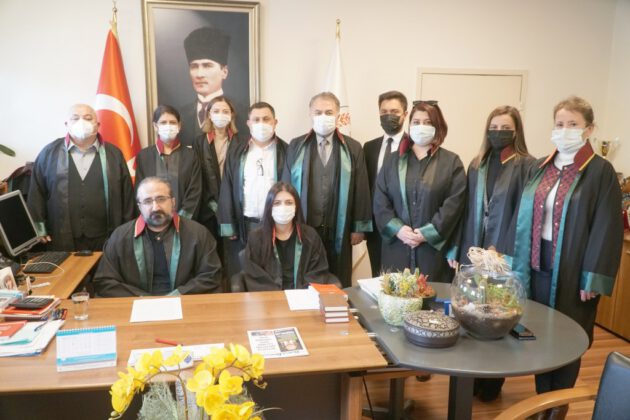 “Avukatlar, insan haklarının güvencesidir!”