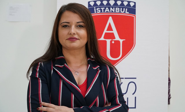 Mikrobiyolog Dr. İpek Ada Alver: “Uzun süren enfeksiyonlar, kansere yakalanma riskini arttırıyor”