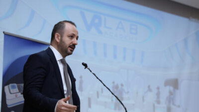 MBA OKULLARI EĞİTİMDE BİLİM VİZYONU İÇİN VRLAB ACADEMY İLE AKADEMİK İŞ BİRLİĞİNE İMZA ATTI