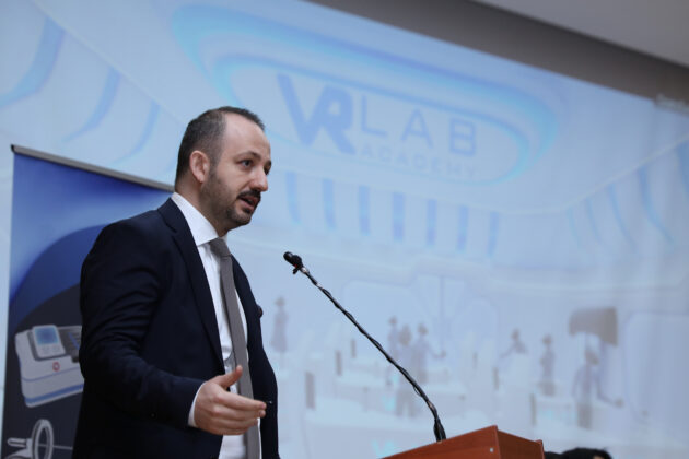 MBA OKULLARI EĞİTİMDE BİLİM VİZYONU İÇİN VRLAB ACADEMY İLE AKADEMİK İŞ BİRLİĞİNE İMZA ATTI