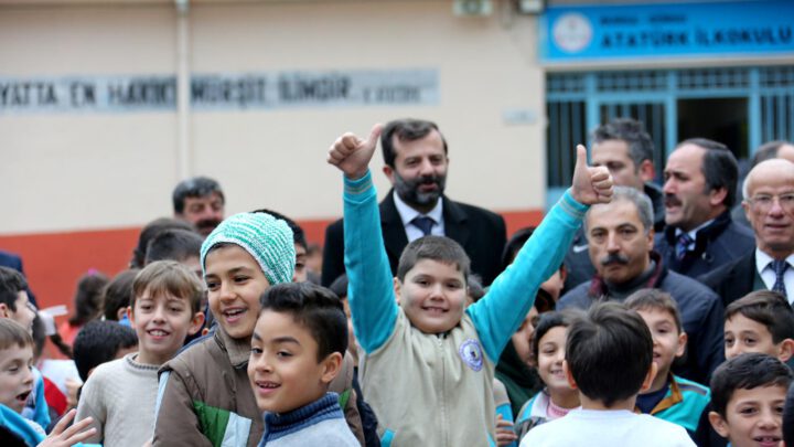 GÜRSULU ÖĞRENCİLER TALEPLERİNİ BELEDİYEYE BİLDİRECEK