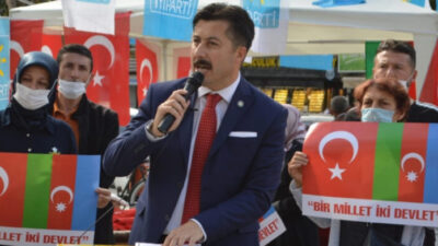 İdeal siyasetçi oturduğu koltuktan güç alan değil oraya güç katandır