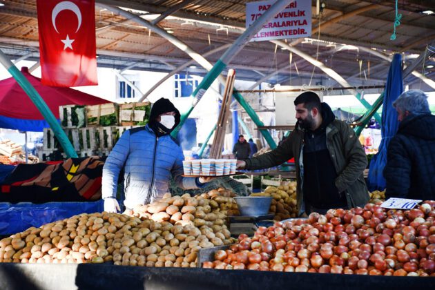 SOĞUK KIŞ SABAHINDA İÇLERİ ISITAN İKRAM